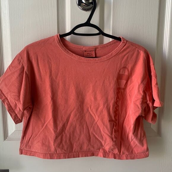 Small Champion Salmon Colored Crop Top - Picture 2 of 5